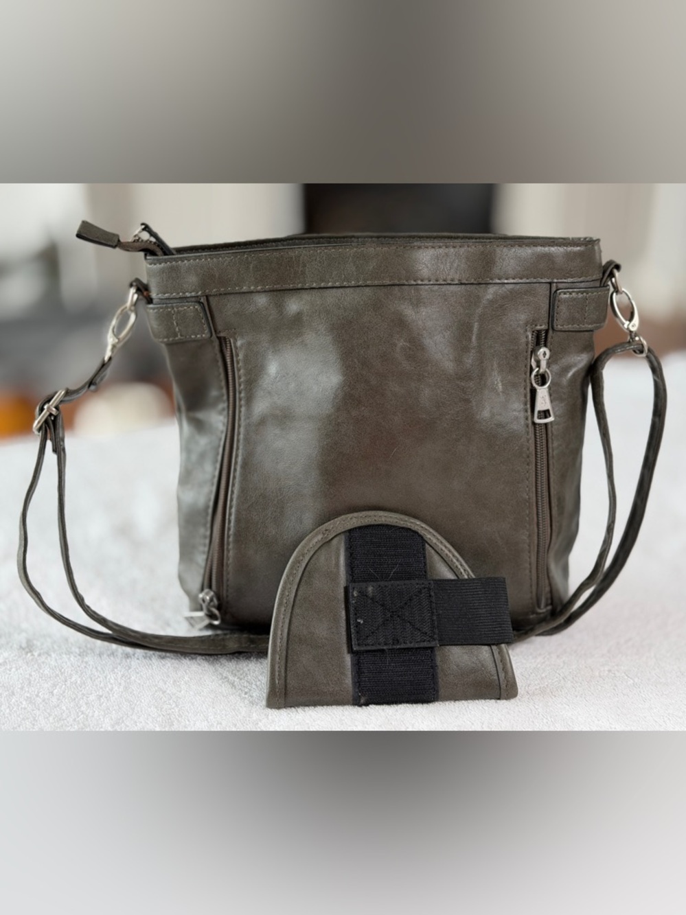 Browning Brown Leather Conceal Carry Crossbody Purse - Picture 5 of 7